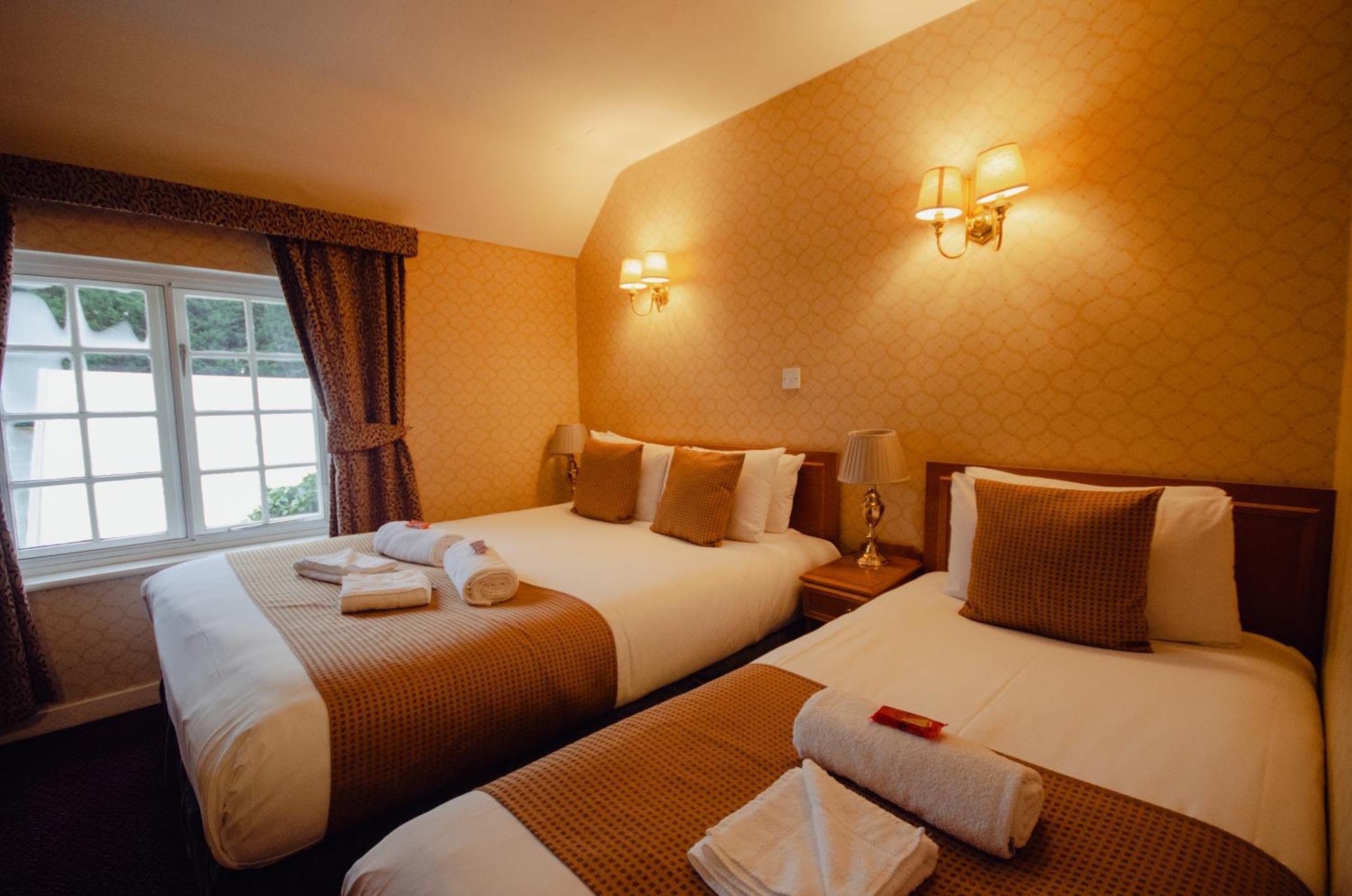 Howfield Manor Hotel Canterbury Ngoại thất bức ảnh