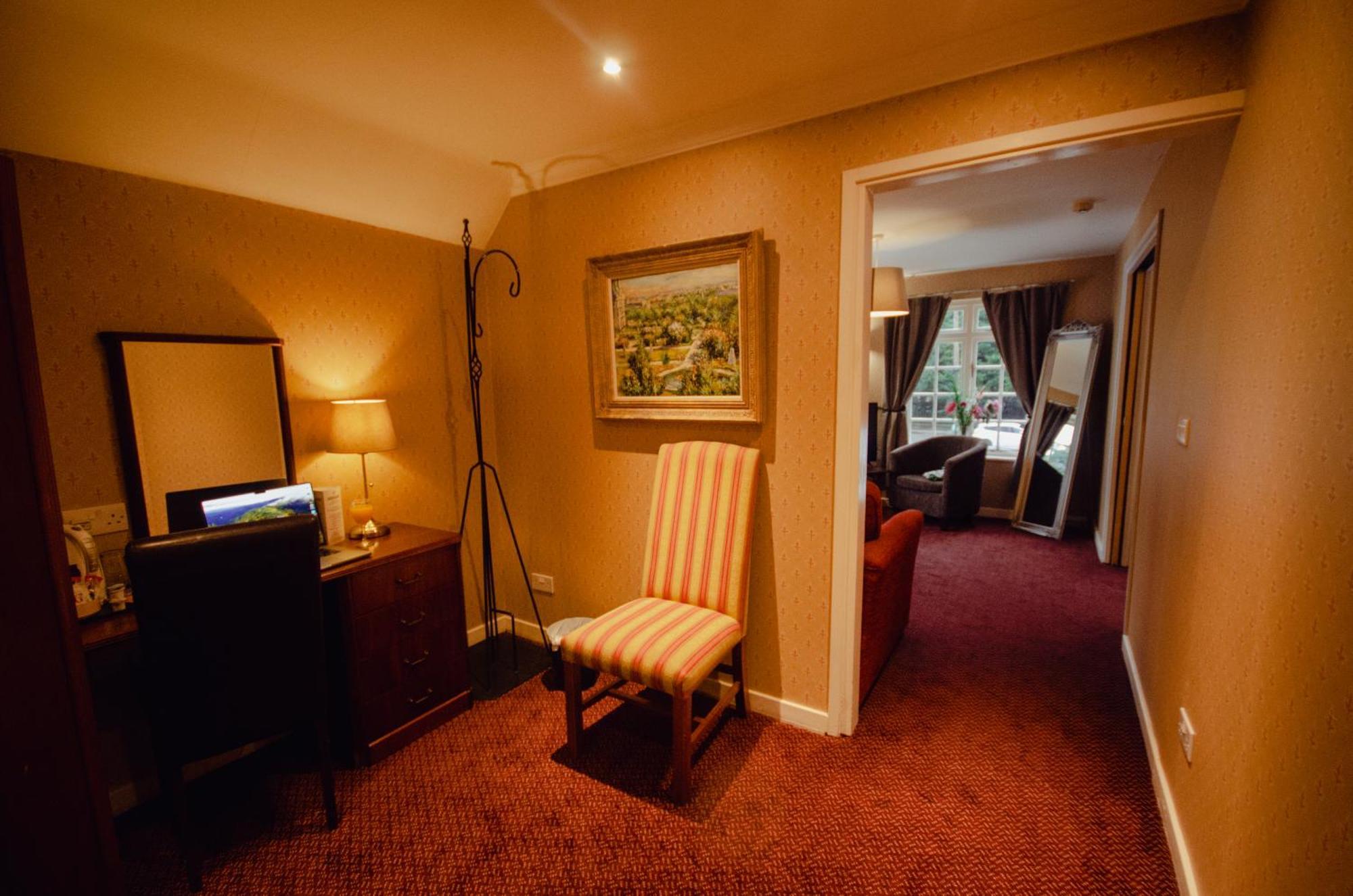 Howfield Manor Hotel Canterbury Ngoại thất bức ảnh