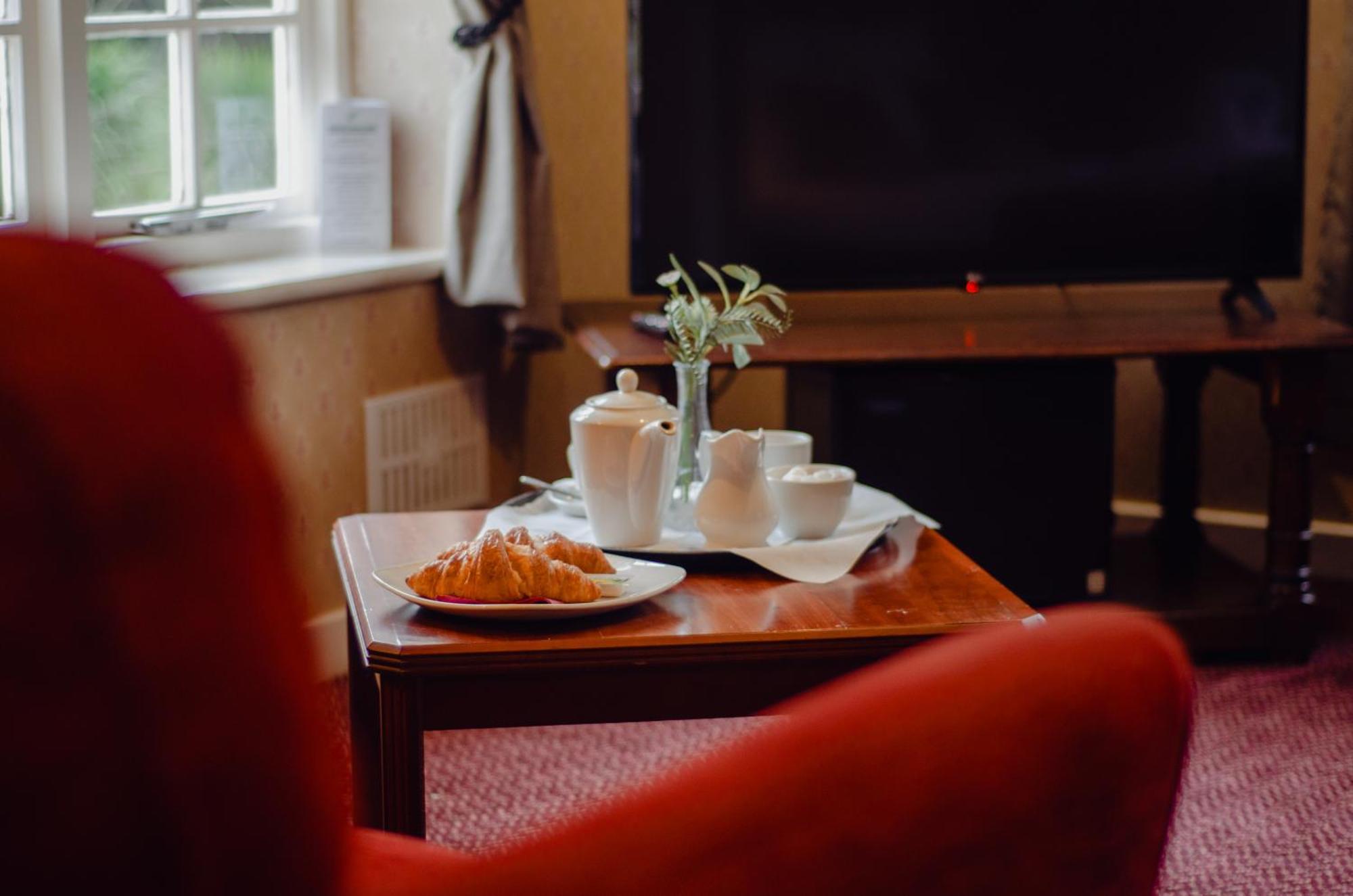 Howfield Manor Hotel Canterbury Ngoại thất bức ảnh
