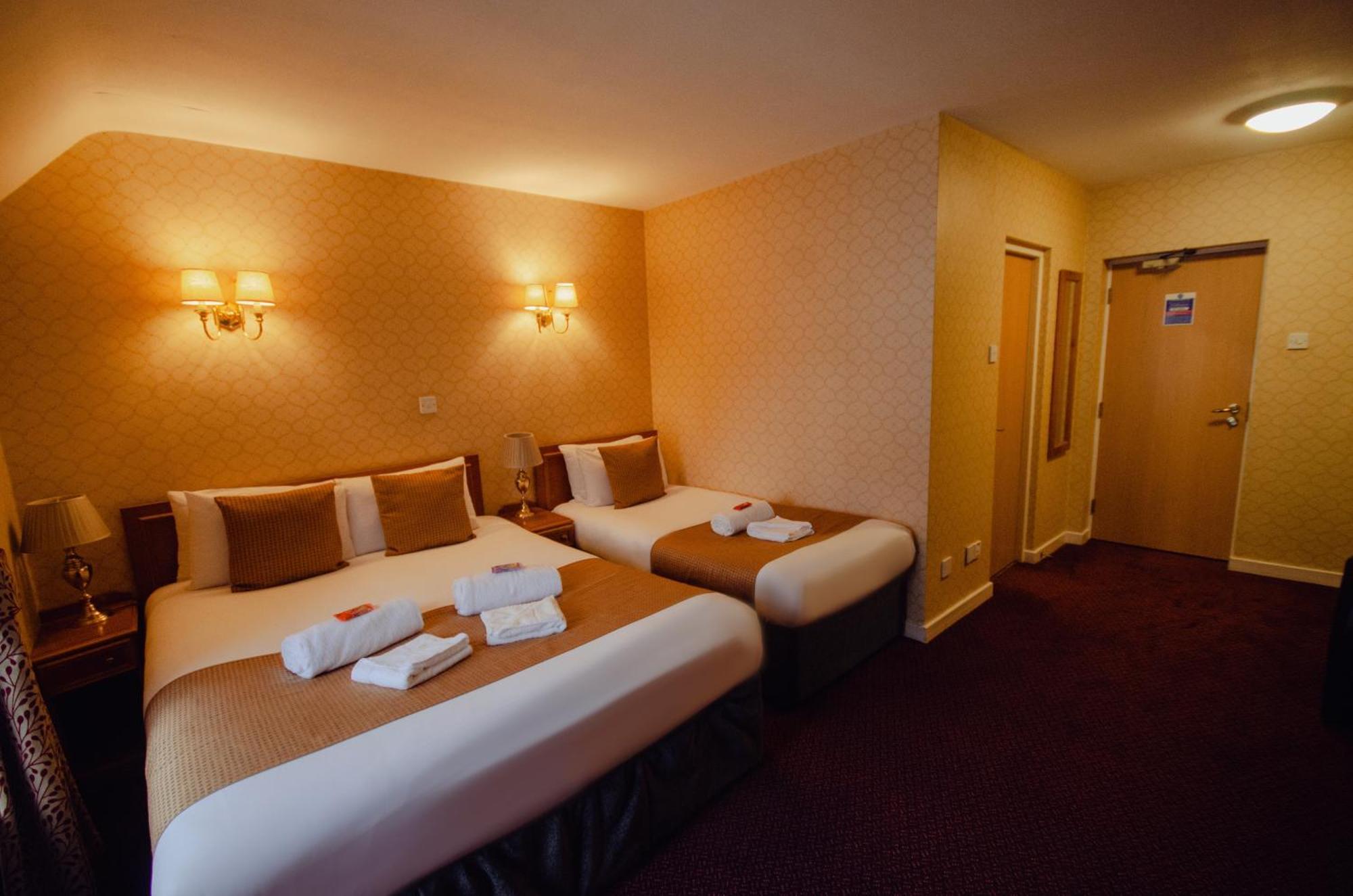 Howfield Manor Hotel Canterbury Ngoại thất bức ảnh