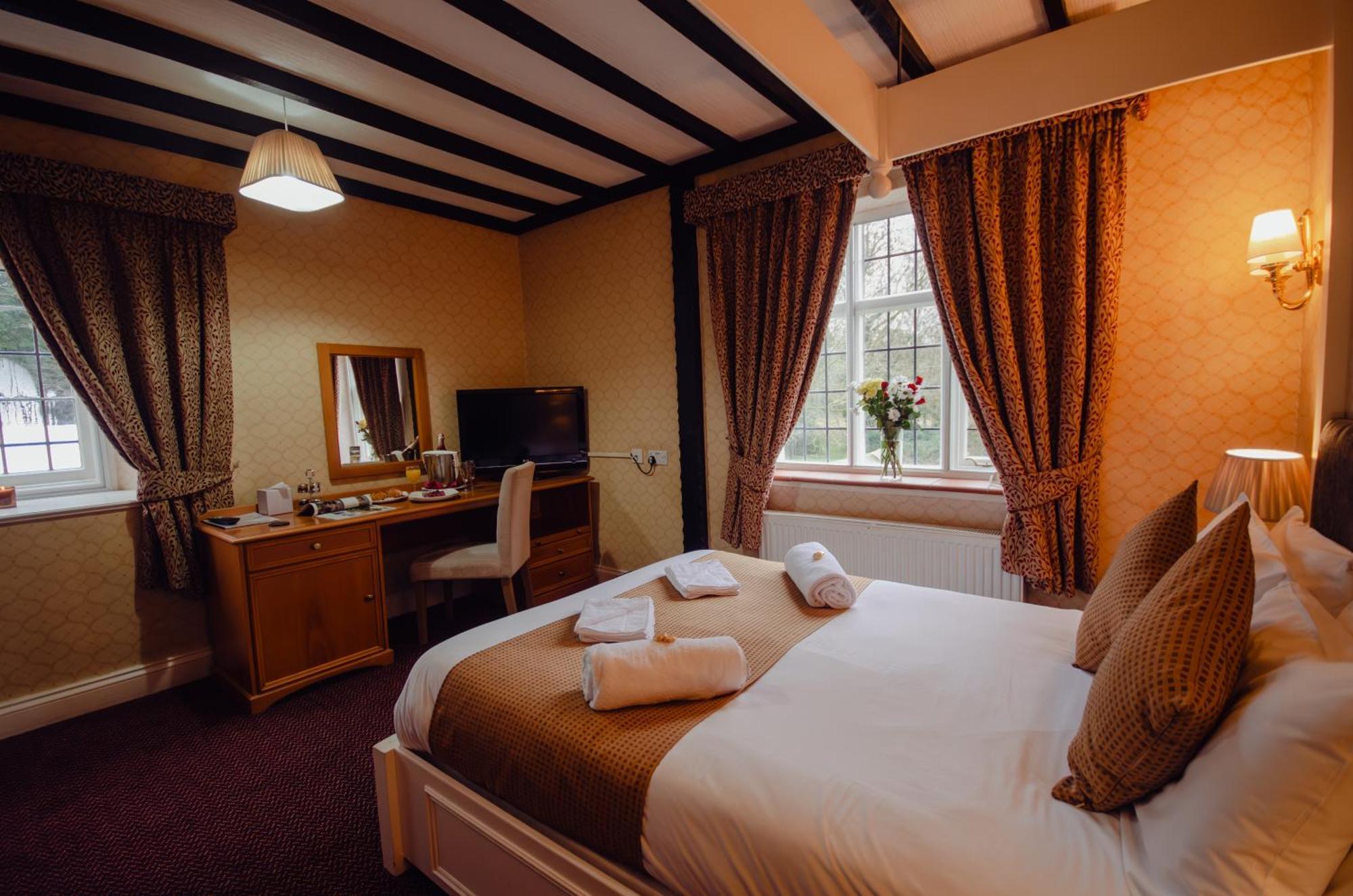 Howfield Manor Hotel Canterbury Ngoại thất bức ảnh